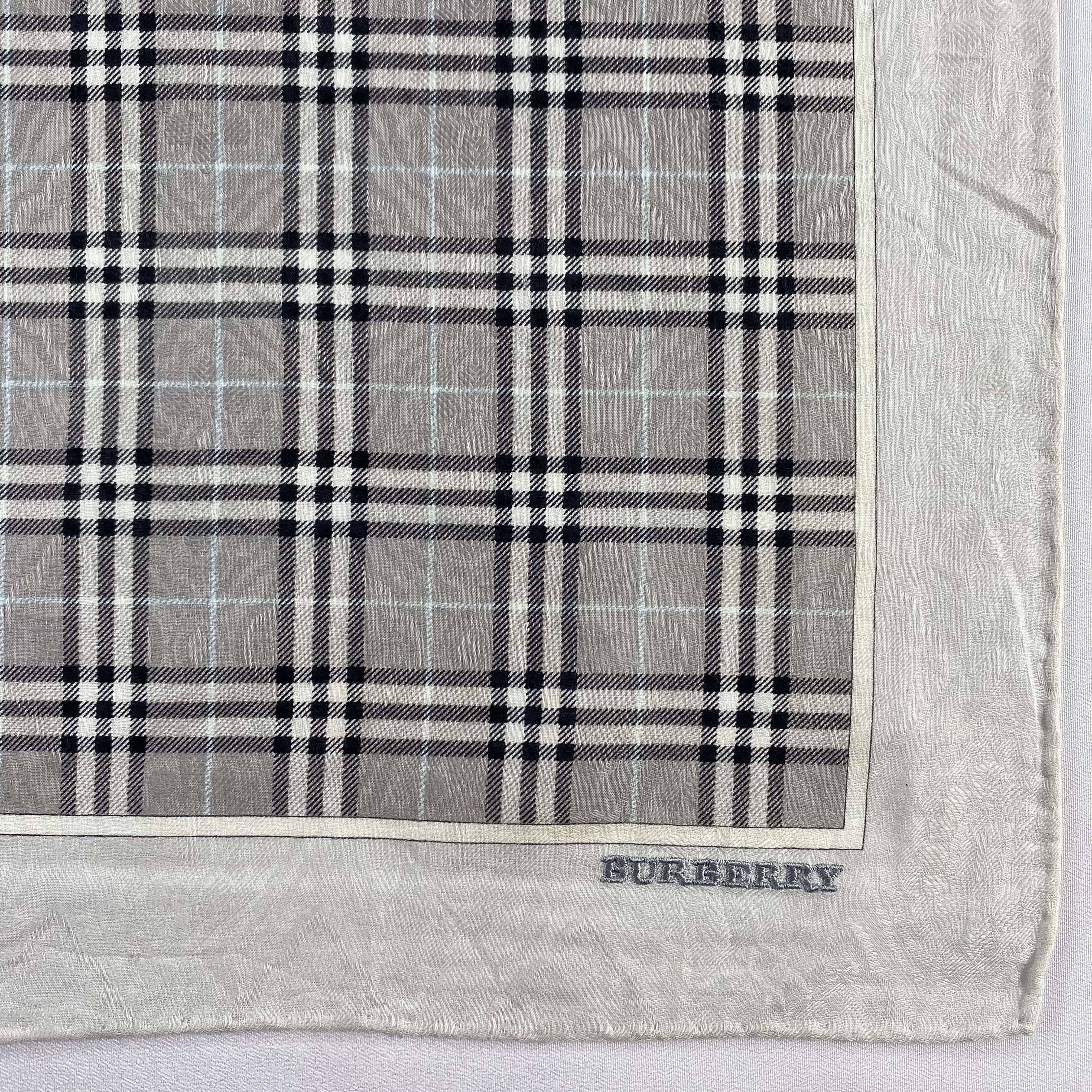 Burberry × Vintage Burberry Handkerchief / Neckerchief / Bandana-P750 Size ONE SIZE - 3 Thumbnail