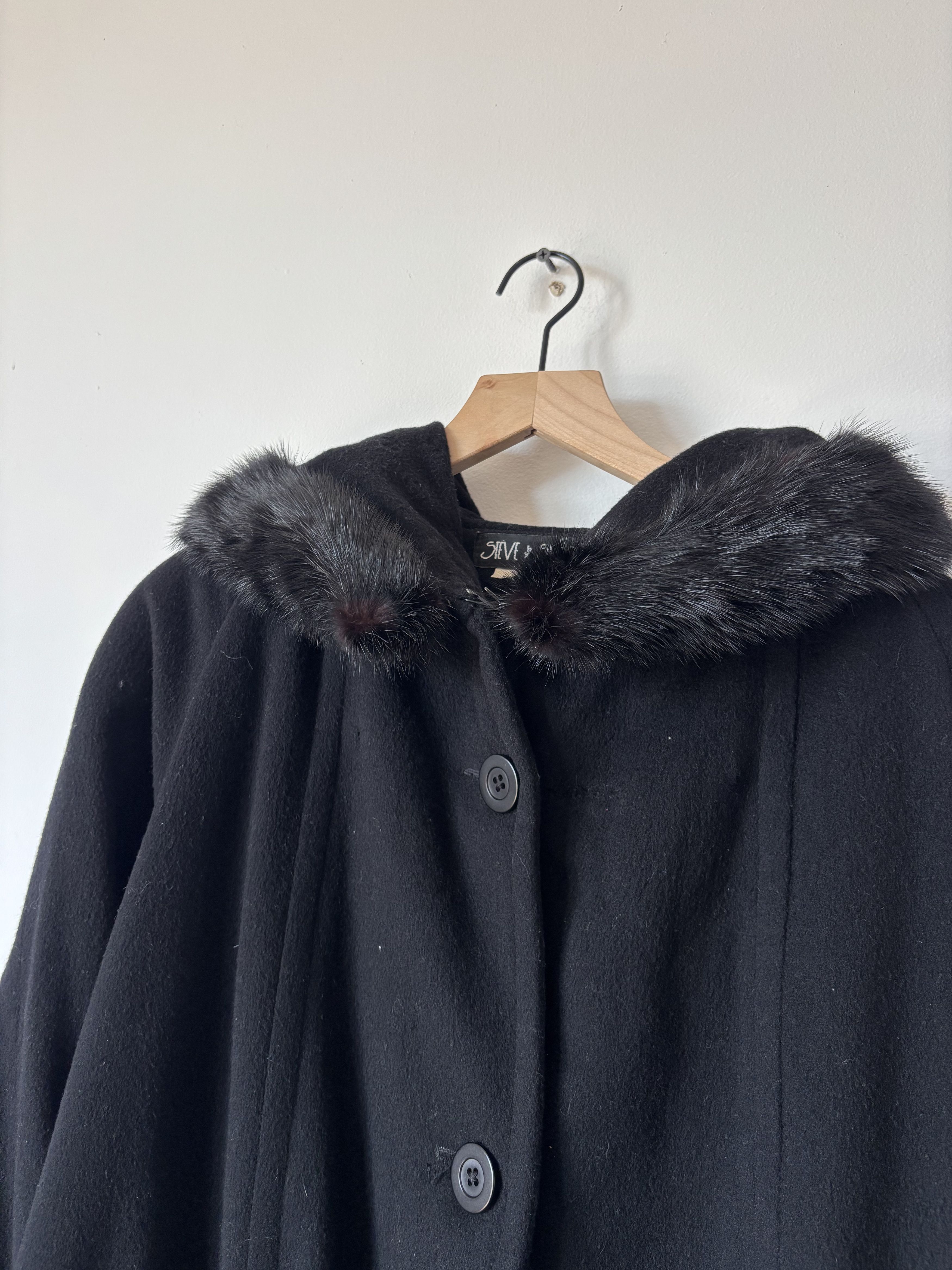 Vintage Vintage Hooded Black Wool Coat Mink Fur Trim Coat 8 Size M / US 6-8 / IT 42-44 - 5 Thumbnail