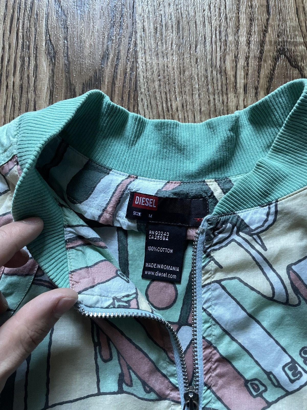 Diesel Diesel Y2K Cropped Bomber Jacket Vintage Abstract Print Sz M Size M / US 6-8 / IT 42-44 - 6 Thumbnail