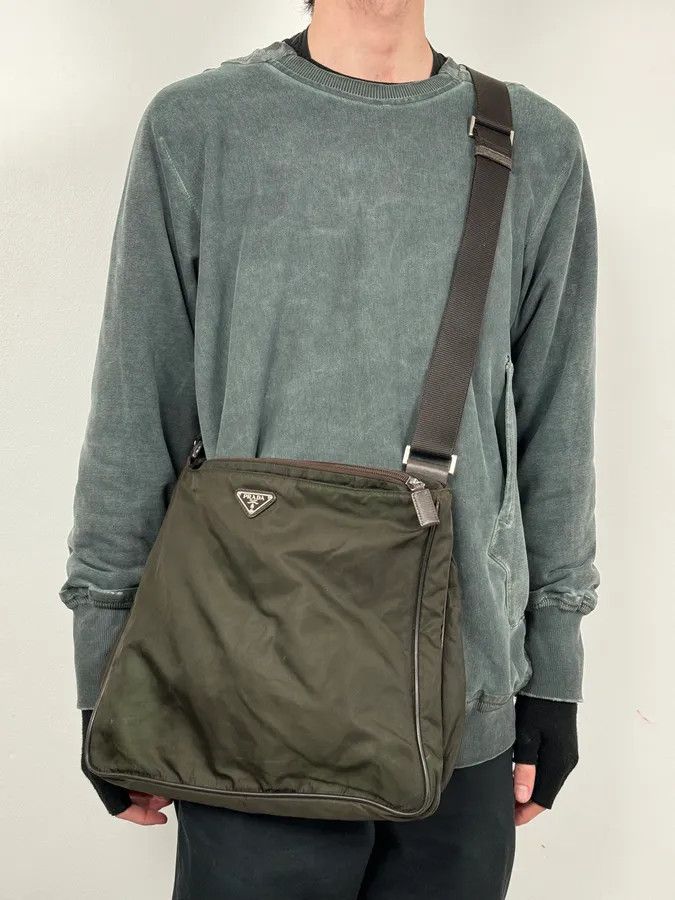 Prada 2000s Prada Dark Khaki Nylon Shoulder Bag Size ONE SIZE - 2 Thumbnail