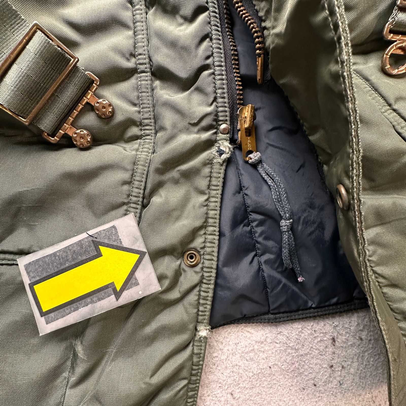 Refrigiwear VTG RefrigiWear Belted Coat Large Insulated Quilted Parka Size US L / EU 52-54 / 3 - 8 Thumbnail