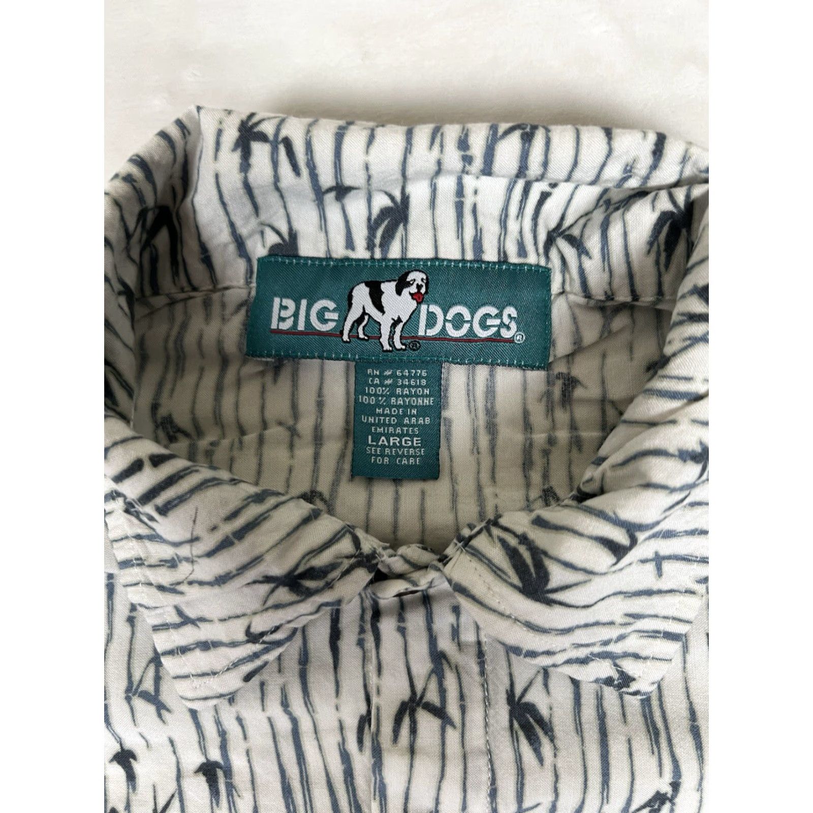 Big Dogs VINTAGE Big Dogs Hawaiian Shirt L Short Sleeve Button-Up Collared Beige Rayon 90s Retro Hawaiian Dog Mens Size US L / EU 52-54 / 3 - 3 Thumbnail