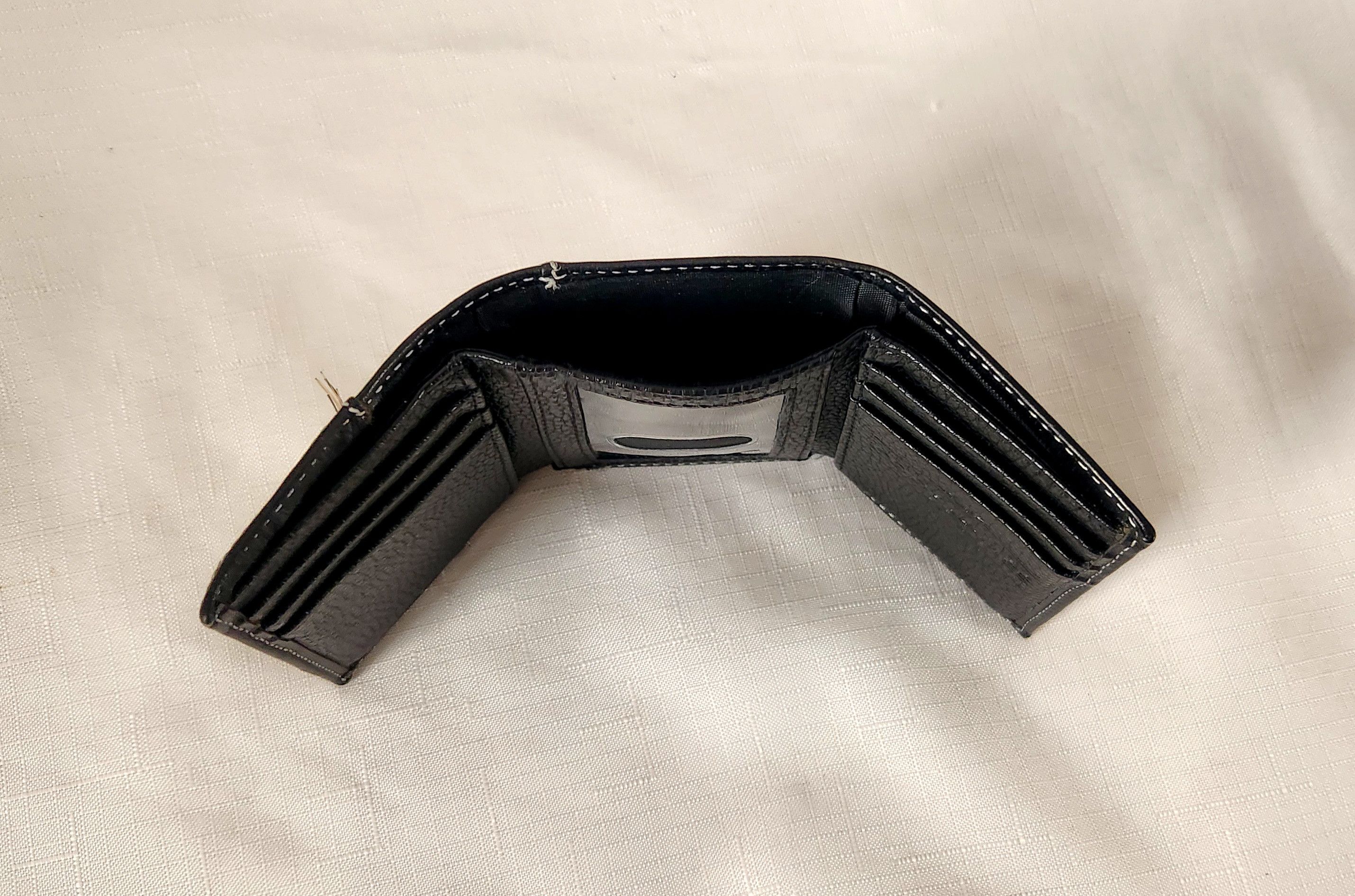 Cody James Cody James Men's stitched tri-fold leather wallet embossed Size ONE SIZE - 7 Thumbnail
