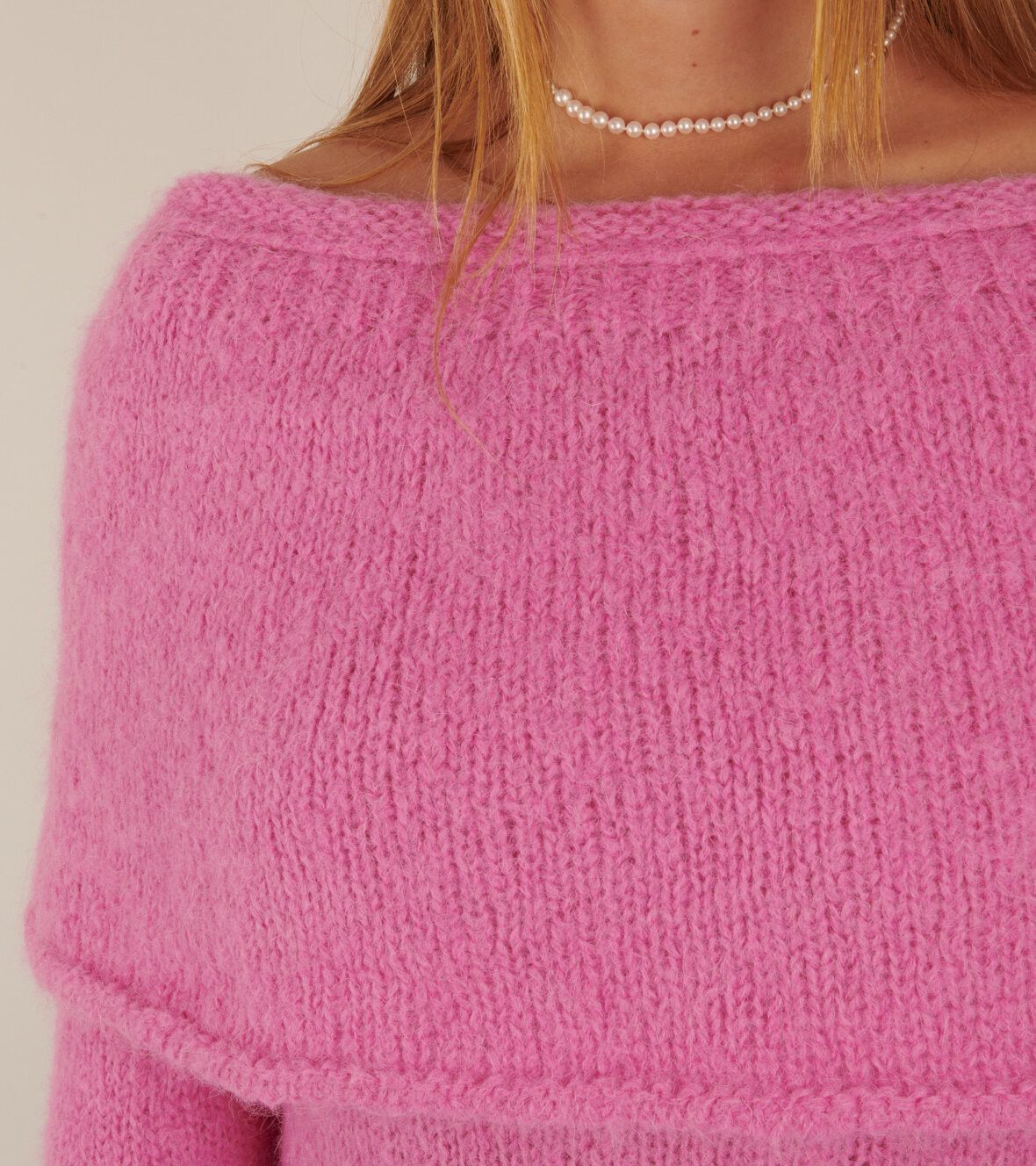 Saks Potts o1s22i1n0924 Skylar Off-Shoulder Sweater in Fuchsia Size M / US 6-8 / IT 42-44 - 5 Thumbnail