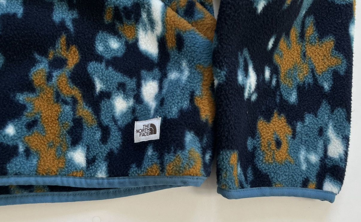 The North Face North Face 1/4 Snap Carbondale Fleece Hood, Camo Print, NWT Size US M / EU 48-50 / 2 - 9 Thumbnail