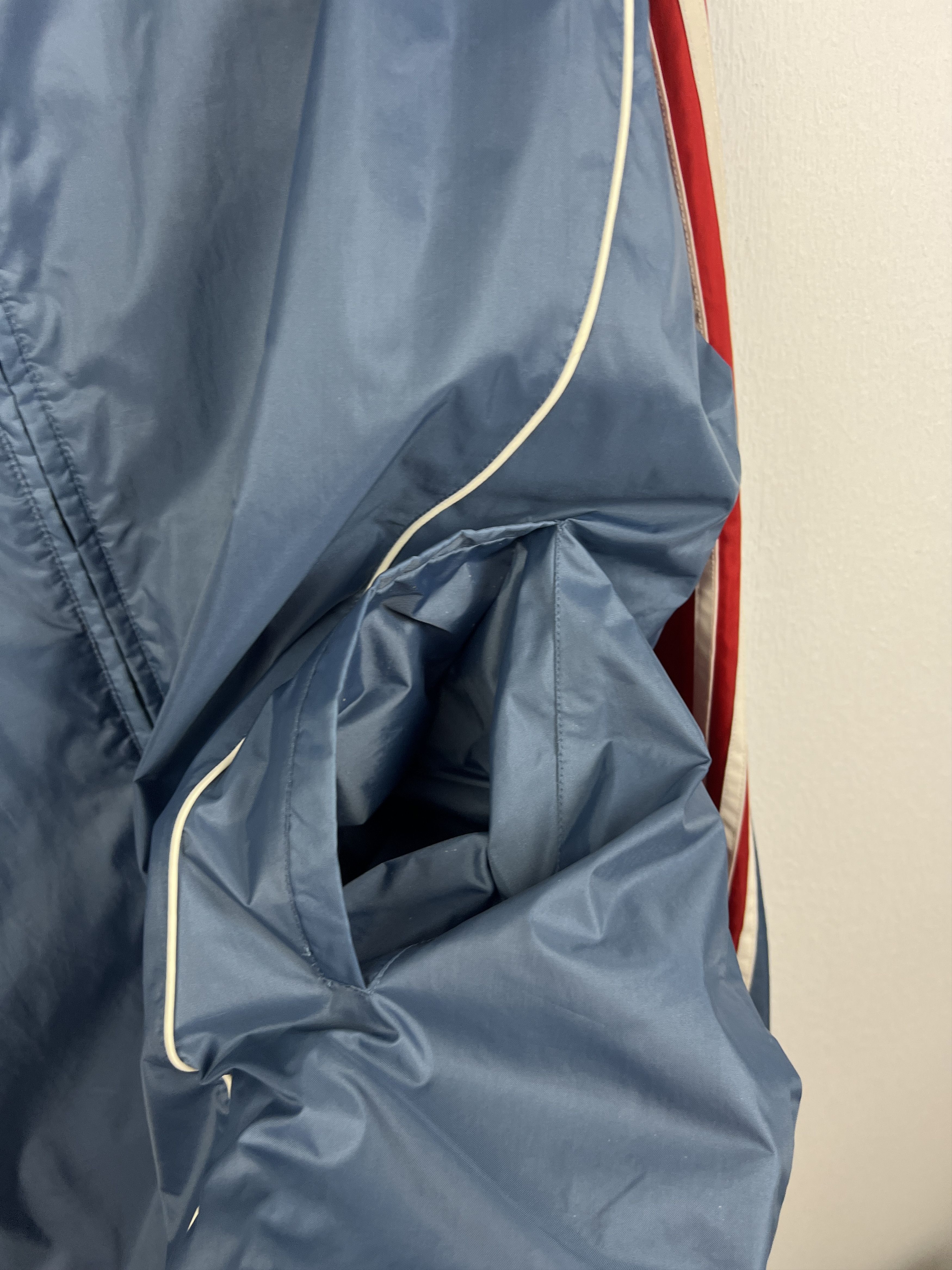 Adidas Bayern Munich Rain Jacket Soccer Track Top Windbreaker Size US XL / EU 56 / 4 - 6 Thumbnail