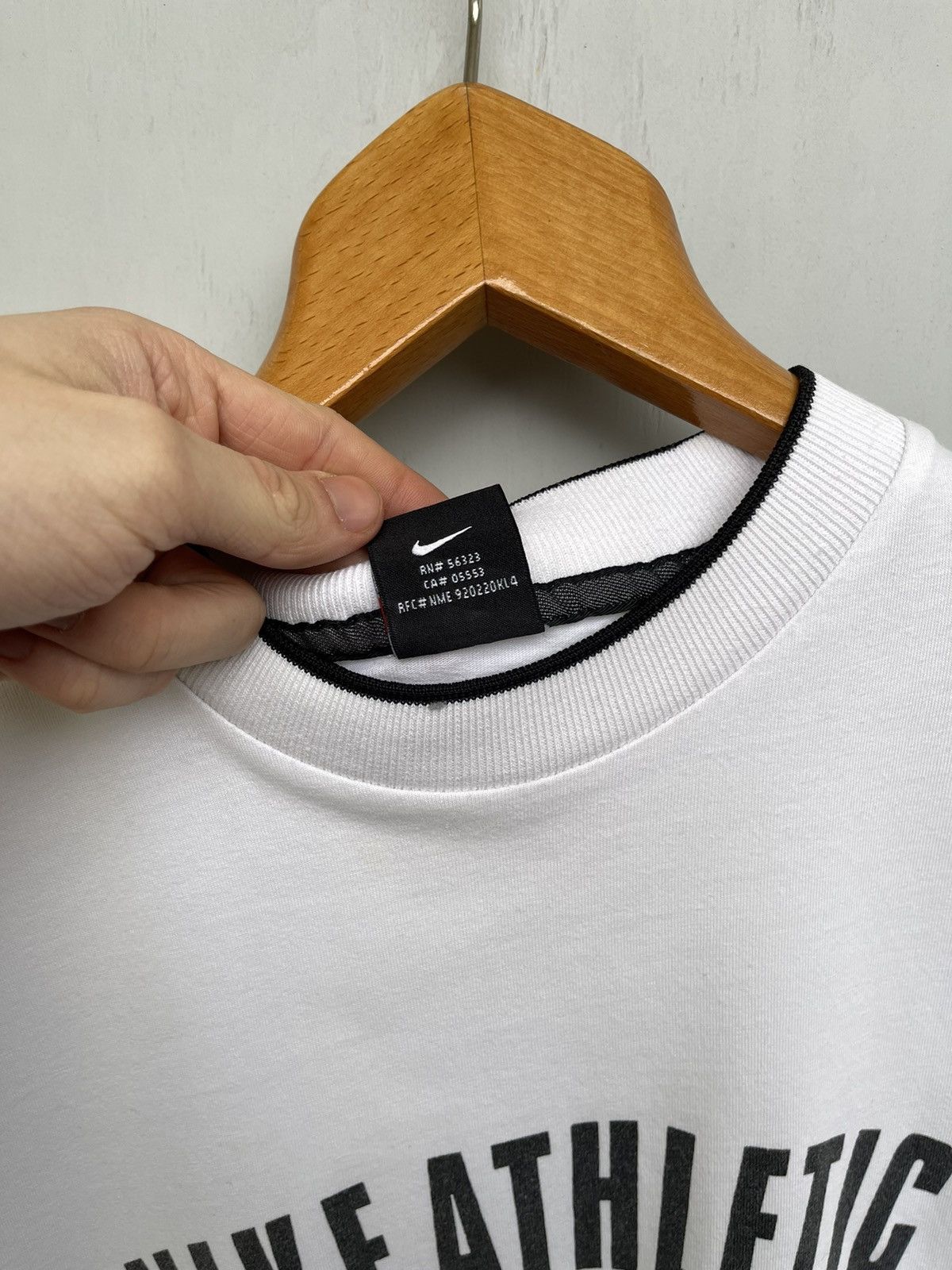 Nike 90's Vintage Nike Athletic Spell Out Logo Crewneck T-shirt Size US M / EU 48-50 / 2 - 9 Thumbnail