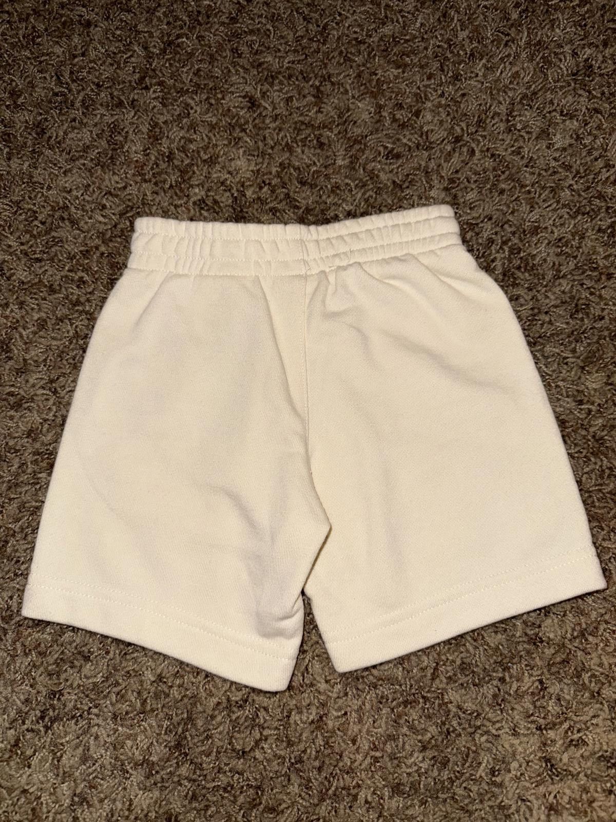 Nike Nike Sportswear Club Kid’s Boys Biosphere Sports Shorts Size US 26 / EU 42 - 6 Thumbnail