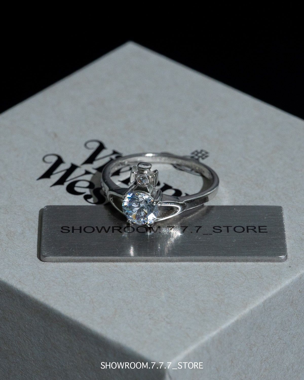 Vivienne Westwood Vivienne Westwood Reina Ring Size ONE SIZE - 1 Thumbnail