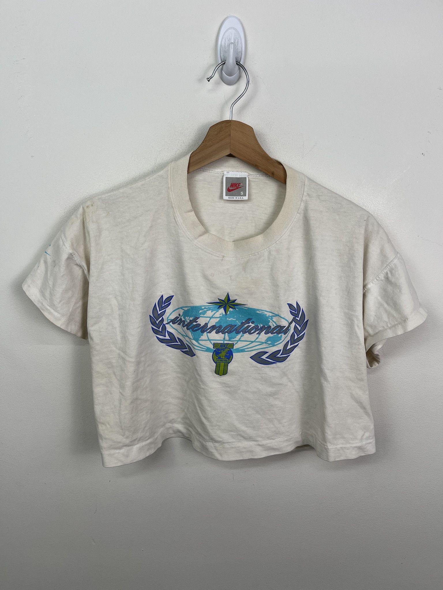 Nike Vintage 1990s Nike International Single Stitch Made in USA Crop Top Tee Shirt Size S Size US S / EU 44-46 / 1 - 1 Thumbnail