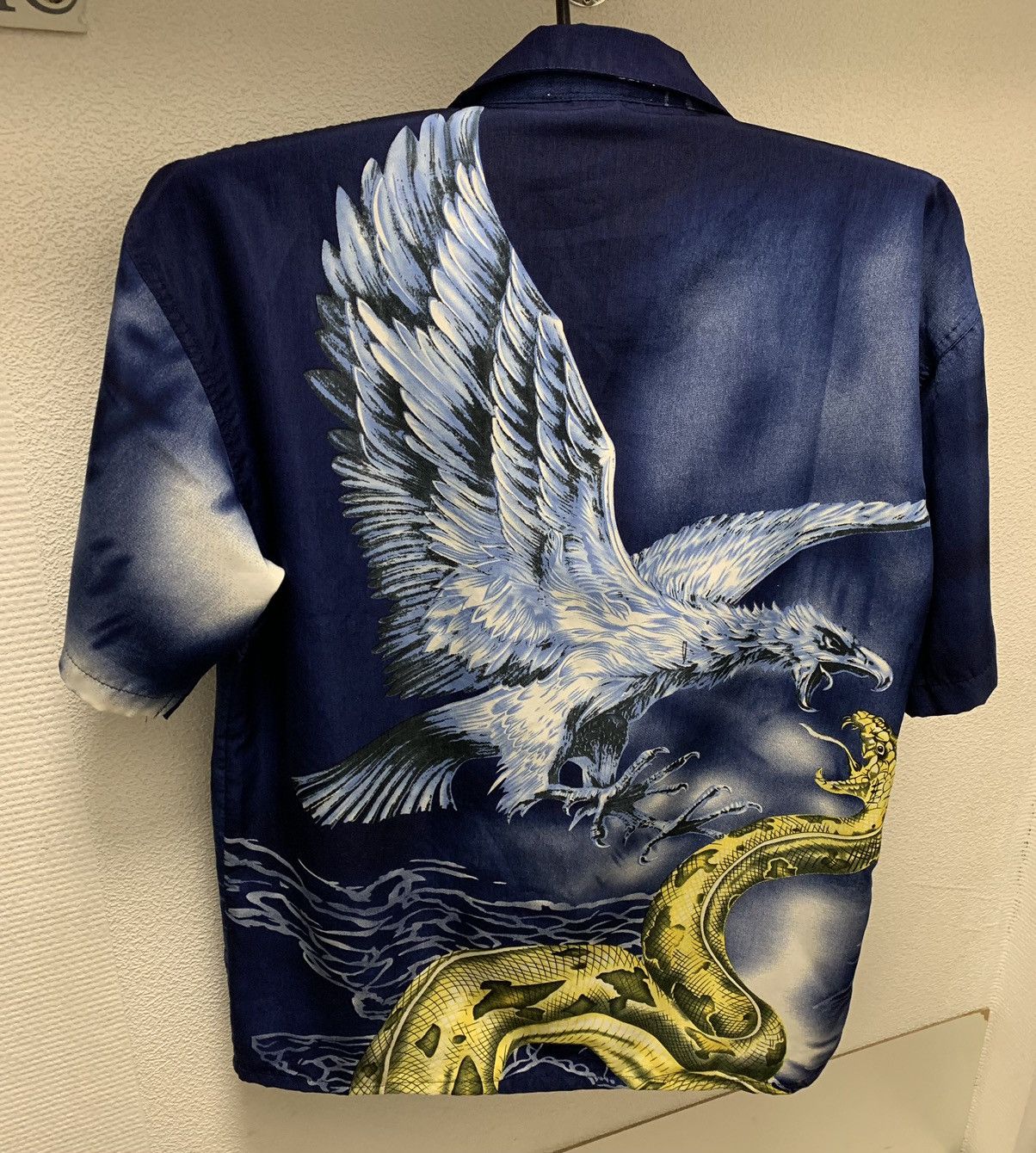 Japanese Brand Vintage shirt Japan Japanese style dragon craz shirt hawai L Size US L / EU 52-54 / 3 - 6 Thumbnail
