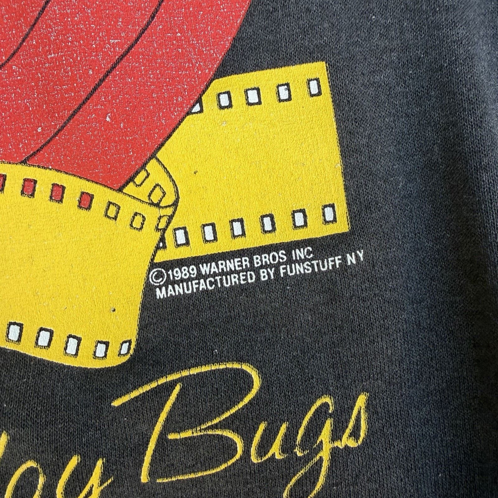 Vintage × Warner Bros Vintage 80s Warner Bros Happy Birthday Bugs Bunny Sweatshirt Size US XL / EU 56 / 4 - 4 Thumbnail