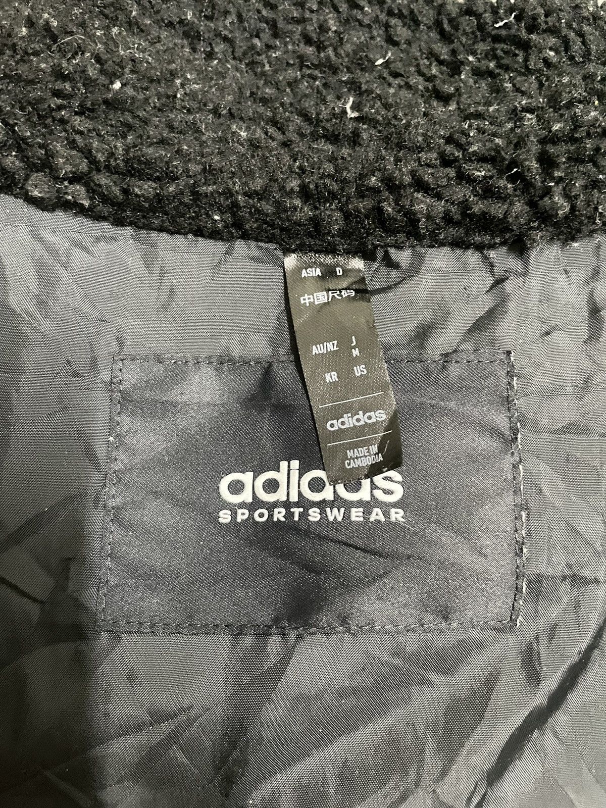 Adidas Adidas Faux Fux Outerwear Warding Loose Fit Boa Jacket KWX95 Size US M / EU 48-50 / 2 - 10 Thumbnail