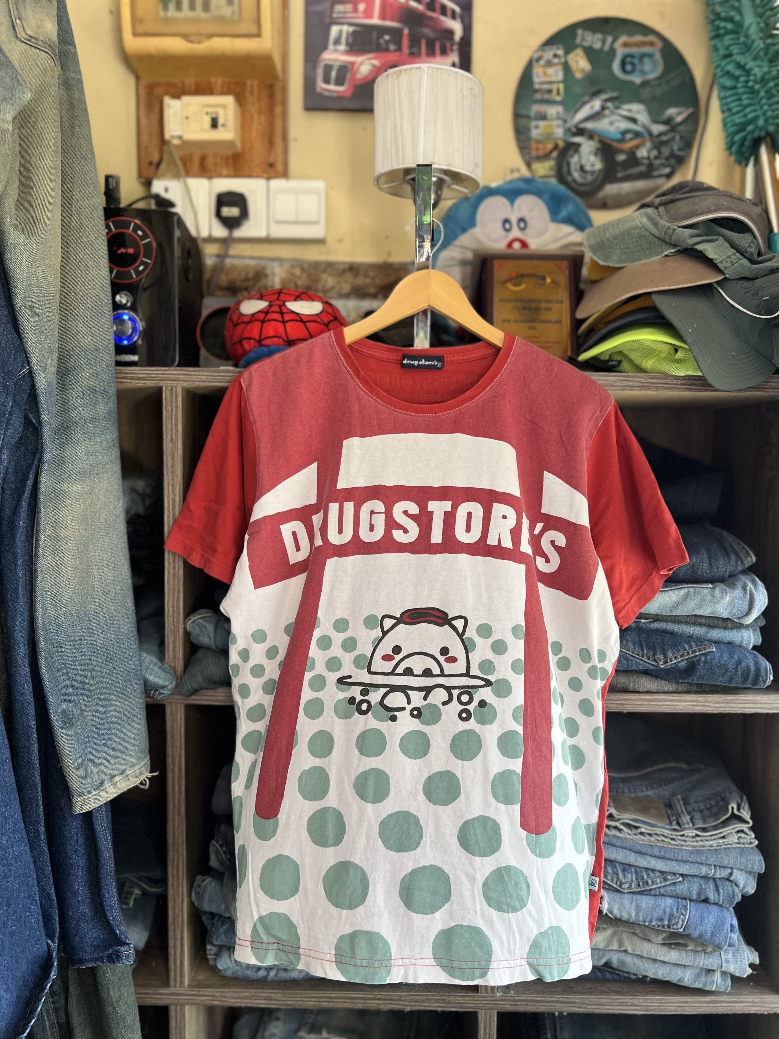 Japanese Brand 🔥Drugstore’s Fullprint Tee Size US L / EU 52-54 / 3 - 13 Thumbnail