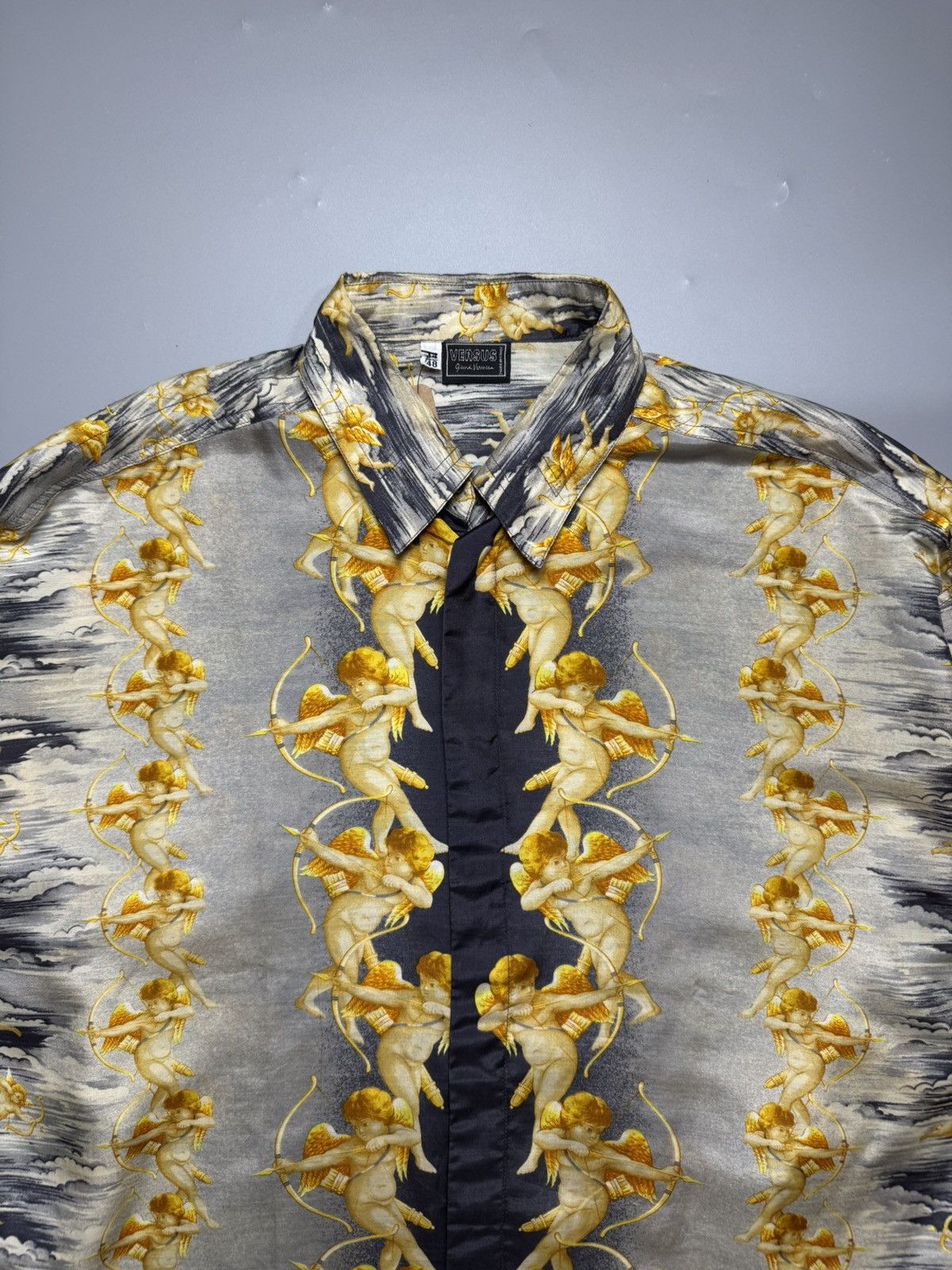 Versus Versace Vintage Versus Versace Golden Cherub worn by Robin Williams Size US M / EU 48-50 / 2 - 2 Thumbnail