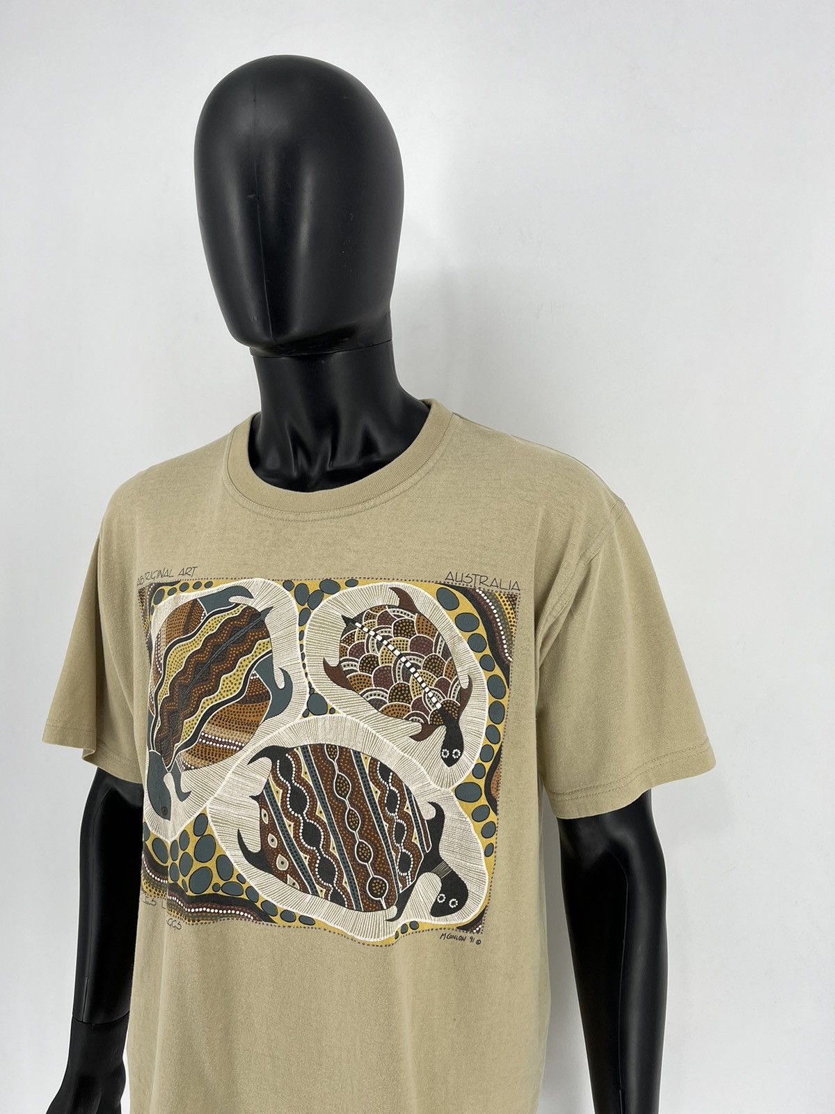 Vintage Vintage 1991 Max Conlon Turtles Laying Eggs Aboriginal Art Size US XL / EU 56 / 4 - 4 Thumbnail