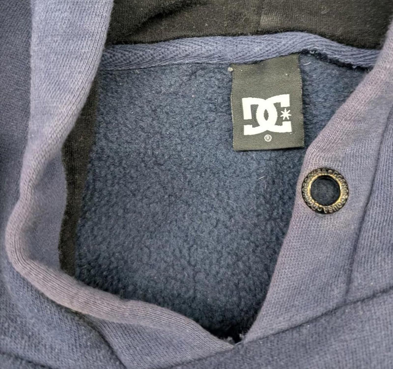 Other Vintage Y2K DC Shoes Faded Navy Blue Skate Hoodie Size US L / EU 52-54 / 3 - 3 Thumbnail