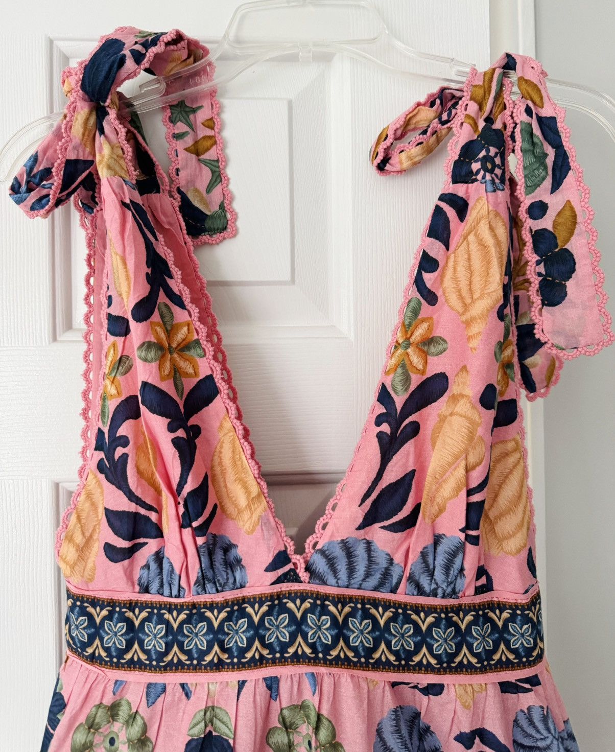 Farm Rio Farm Rio Seashell Tapestry Sleeveless Midi Dress, Size XS Size XS / US 0-2 / IT 36-38 - 6 Thumbnail