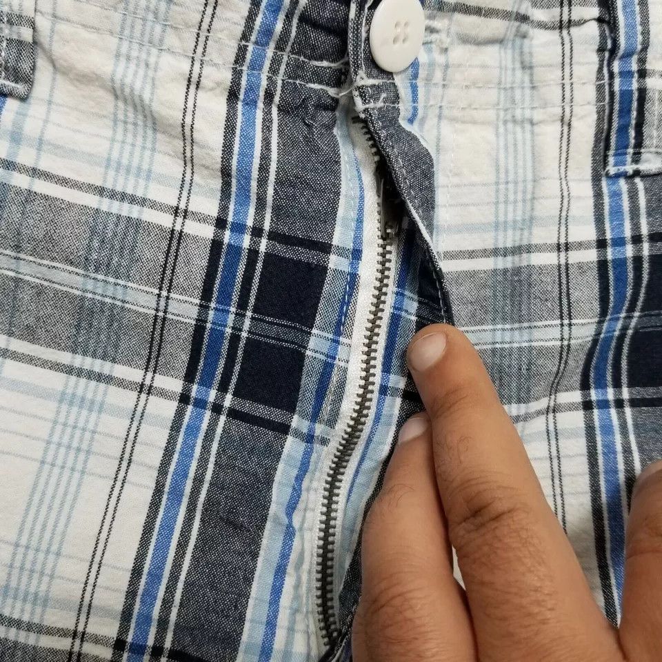 Southpole Southpole Shorts Mens 36 White Plaid Pockets Chino Casual Size US 36 / EU 52 - 4 Thumbnail