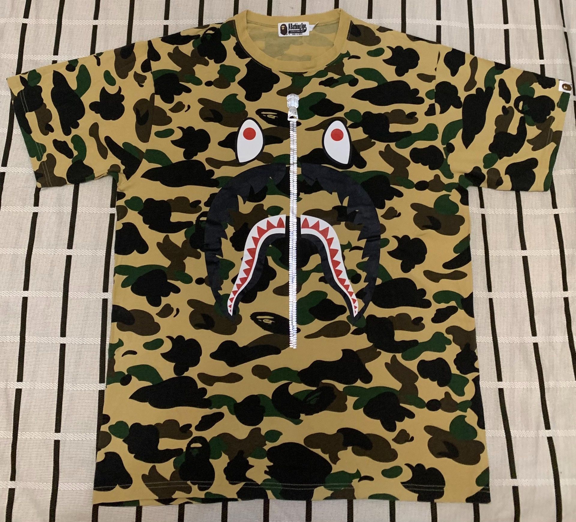 Bape Bape Shark Camo Yellow T-Shirt XL Men Size US XL / EU 56 / 4 - 1 Thumbnail
