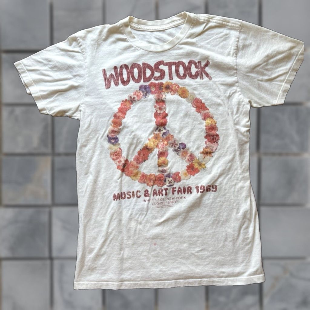 Vintage VINTAGE Women’s Woodstock T-Shirt White XS 60s Music Hippie BOHO Festival NY Shirt Womens XS White Woodstock 60s Music Festival Size XS / US 0-2 / IT 36-38 - 1 Thumbnail