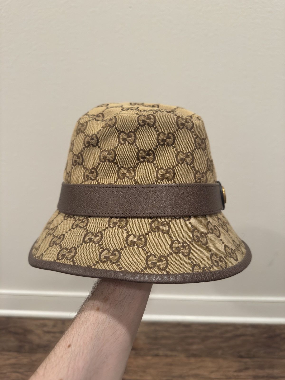 Gucci Gucci Bucket Hat (OS) (WORN ONCE) Size ONE SIZE - 2 Thumbnail