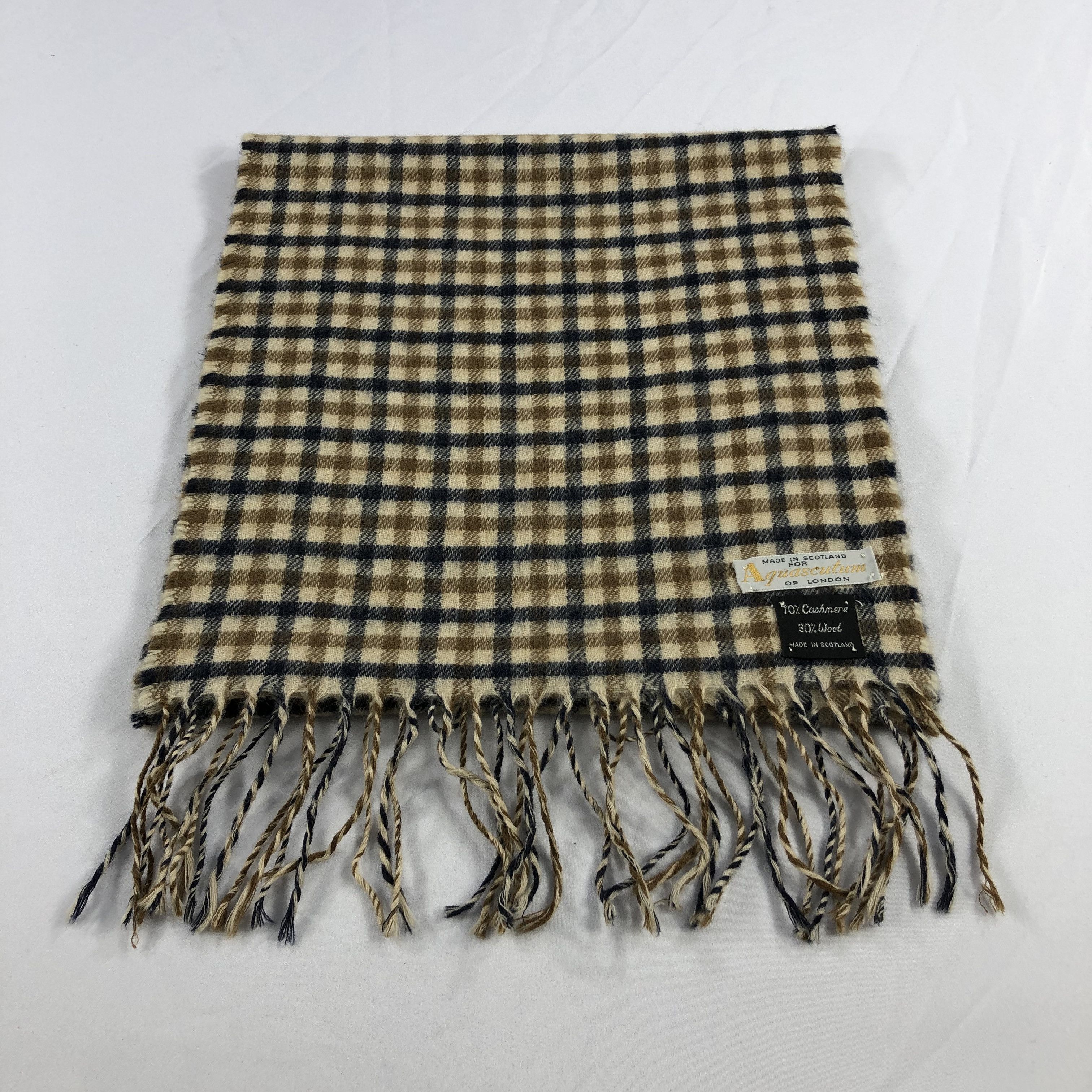 Aquascutum Aquascutum Iconic Gingham Wool Scarf Muffler V1037 Size ONE SIZE - 2 Thumbnail