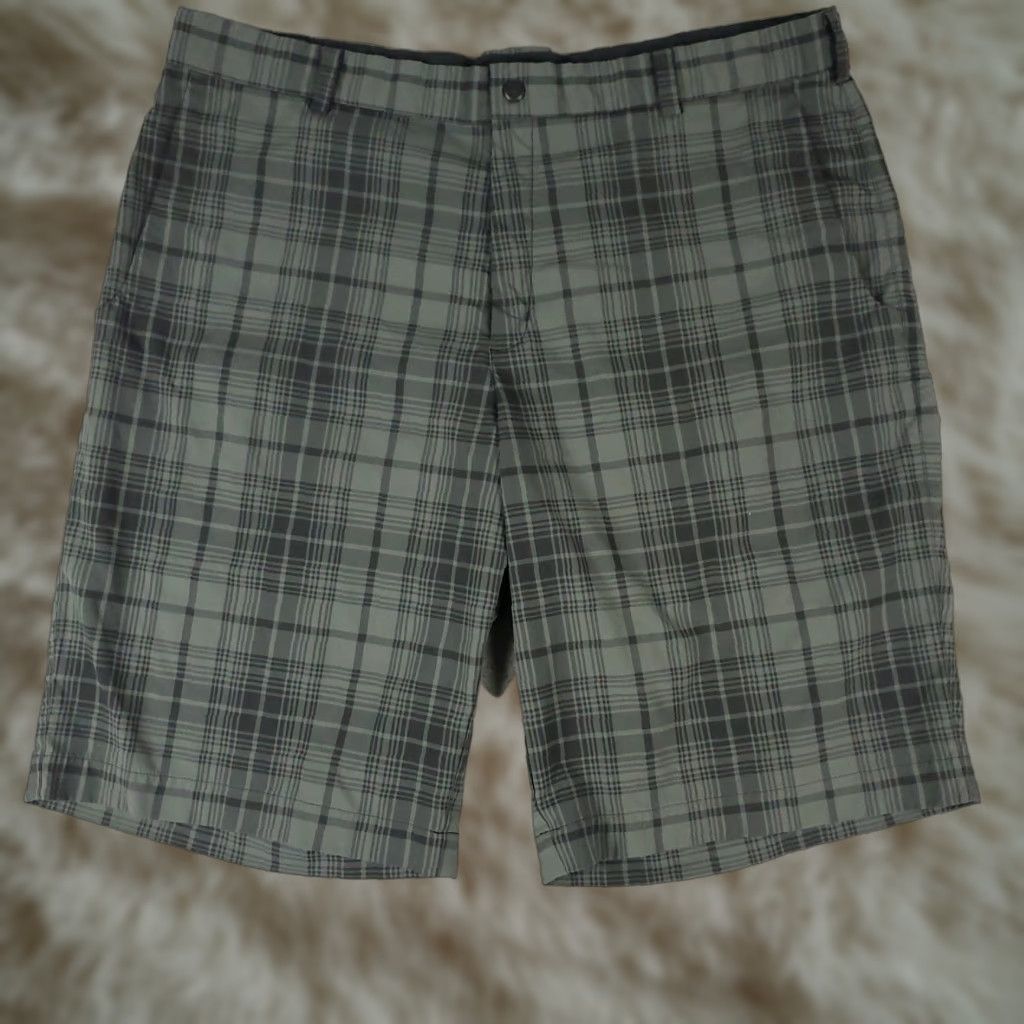 Nike Nike Shorts Mens 38 Gray Plaid Swoosh Golf Dri Fit Casual Flat Front Chino Size US 38 / EU 54 - 1 Thumbnail