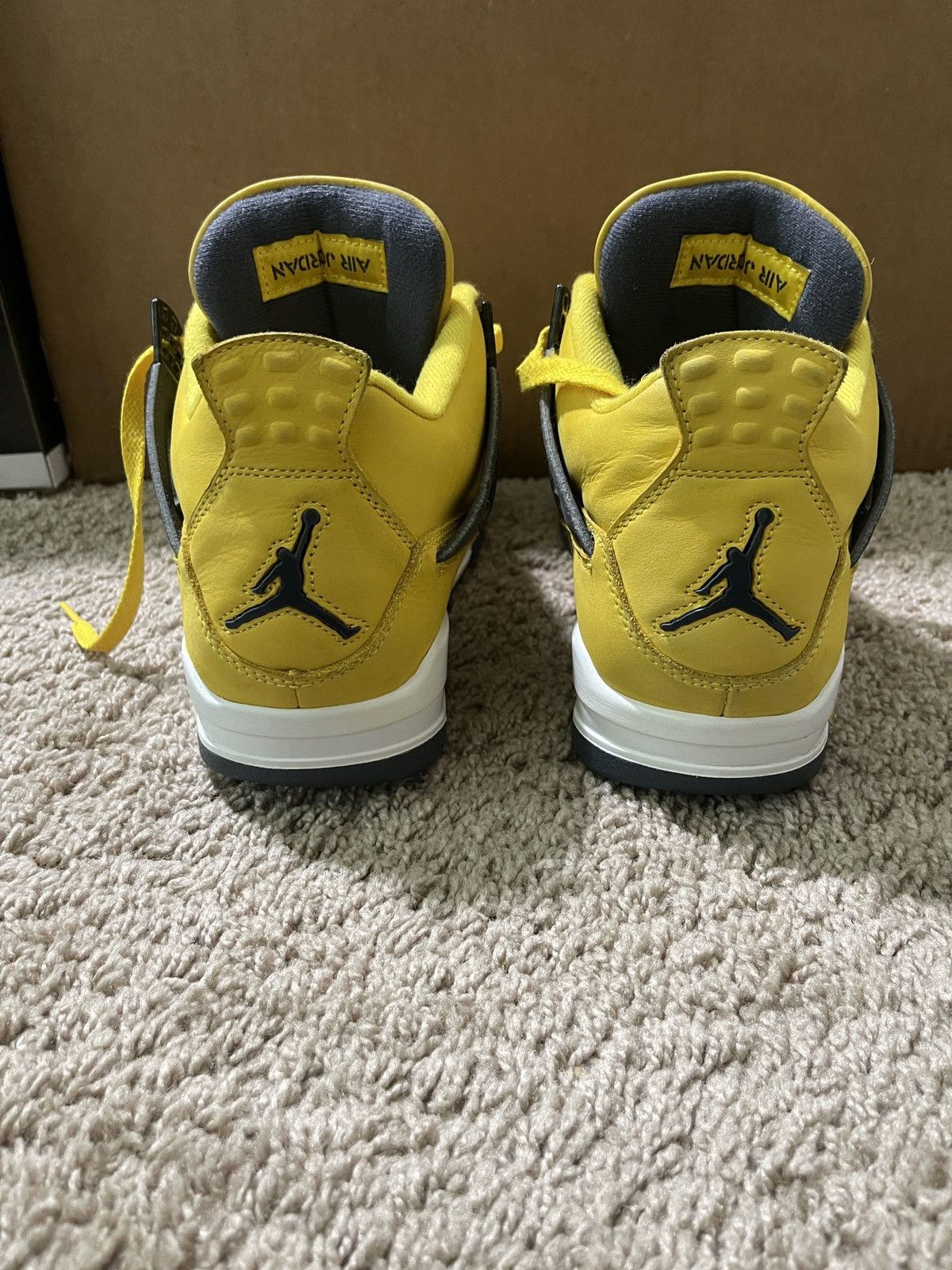 Jordan Brand Jordan 4 Retro Lightning 2021 Release Size 8US Size US 8 / EU 41 - 6 Thumbnail