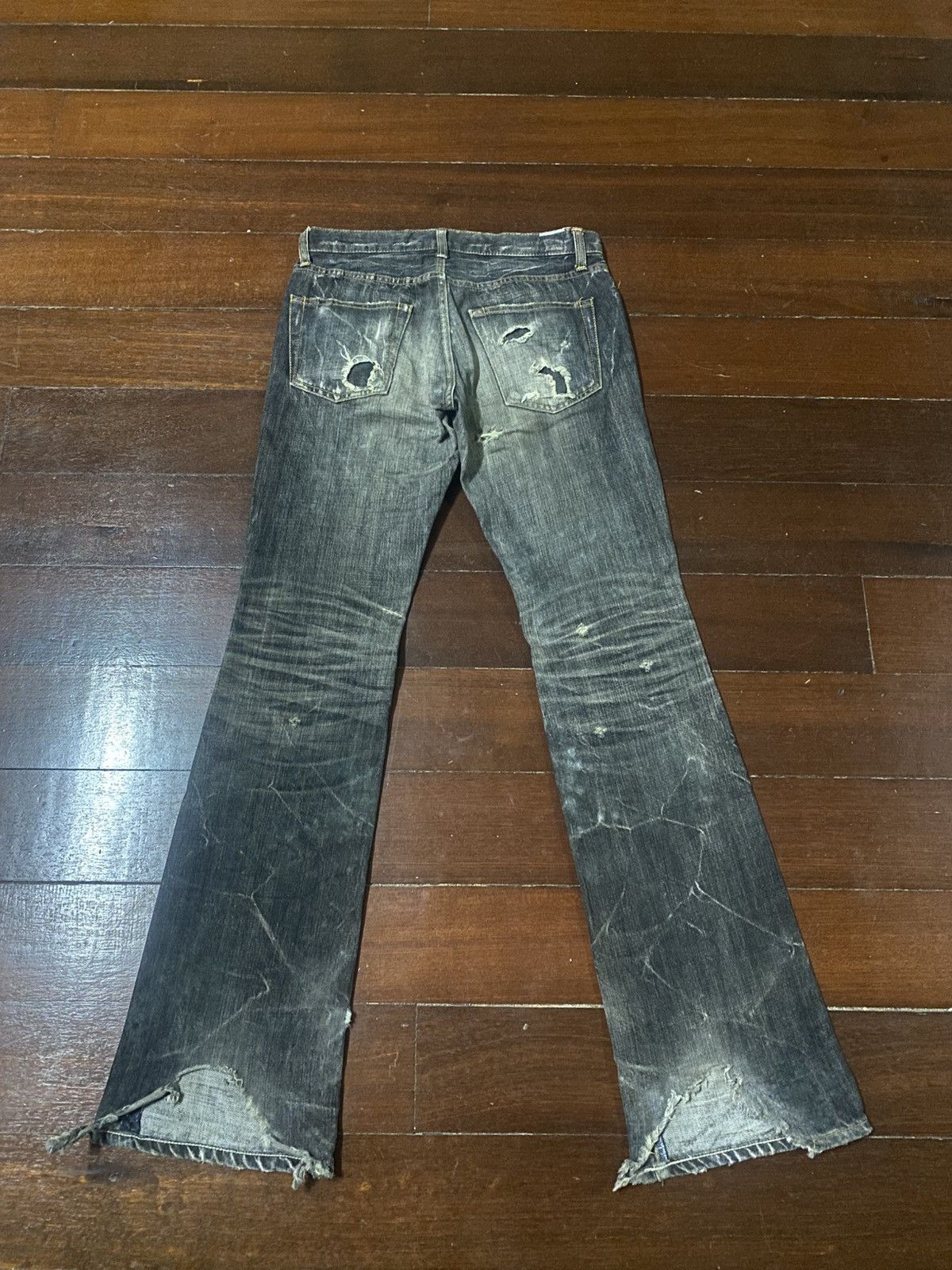 If Six Was Nine Fire BLUEWAY flare distressed mud wash dirty jeans Size US 31 - 9 Thumbnail