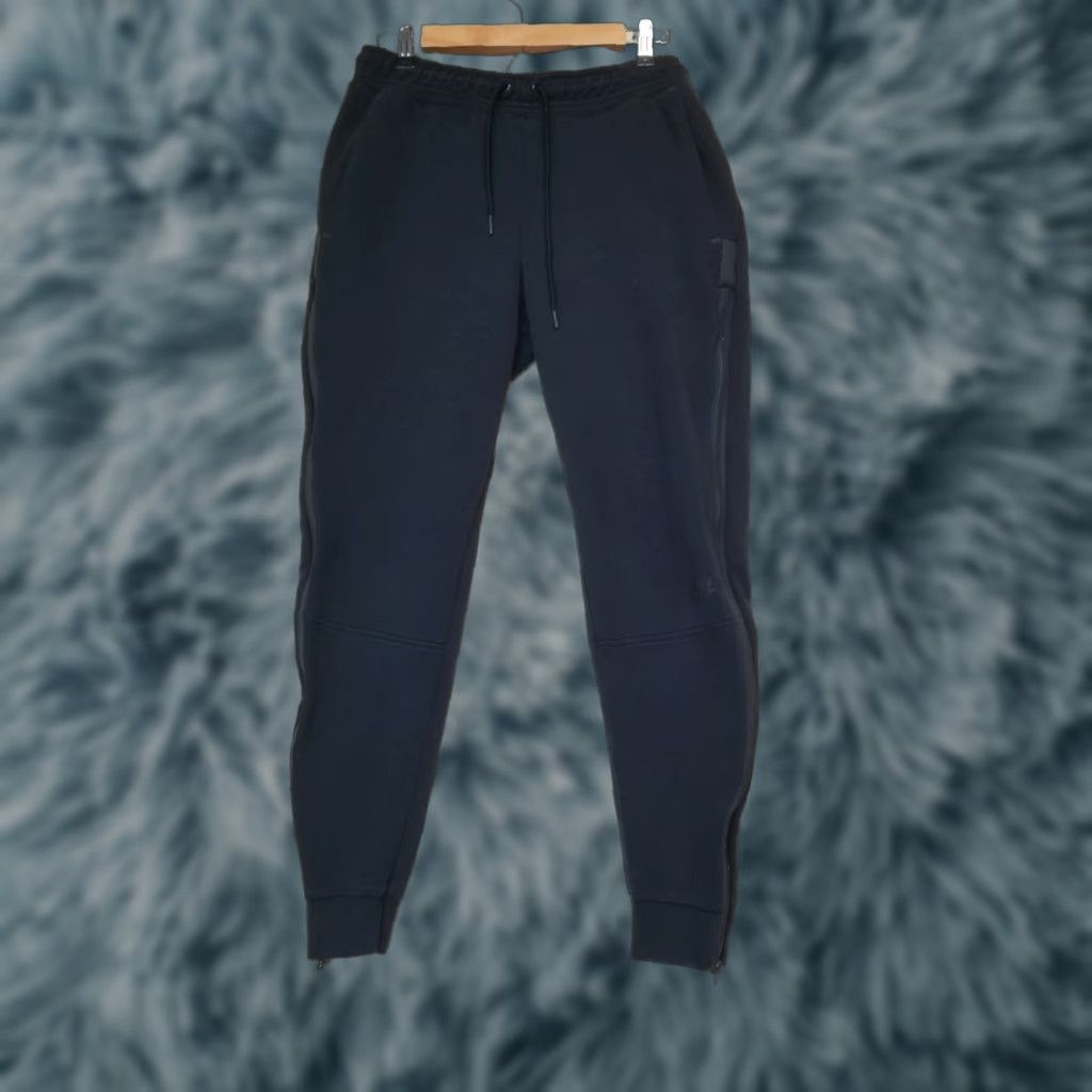 Nike Nike Sweatpants Men Medium Black Jogger Zip Ankle Sportswear Fleece Activewear Cotton Blend Shoes? Size US 31 - 1 Thumbnail