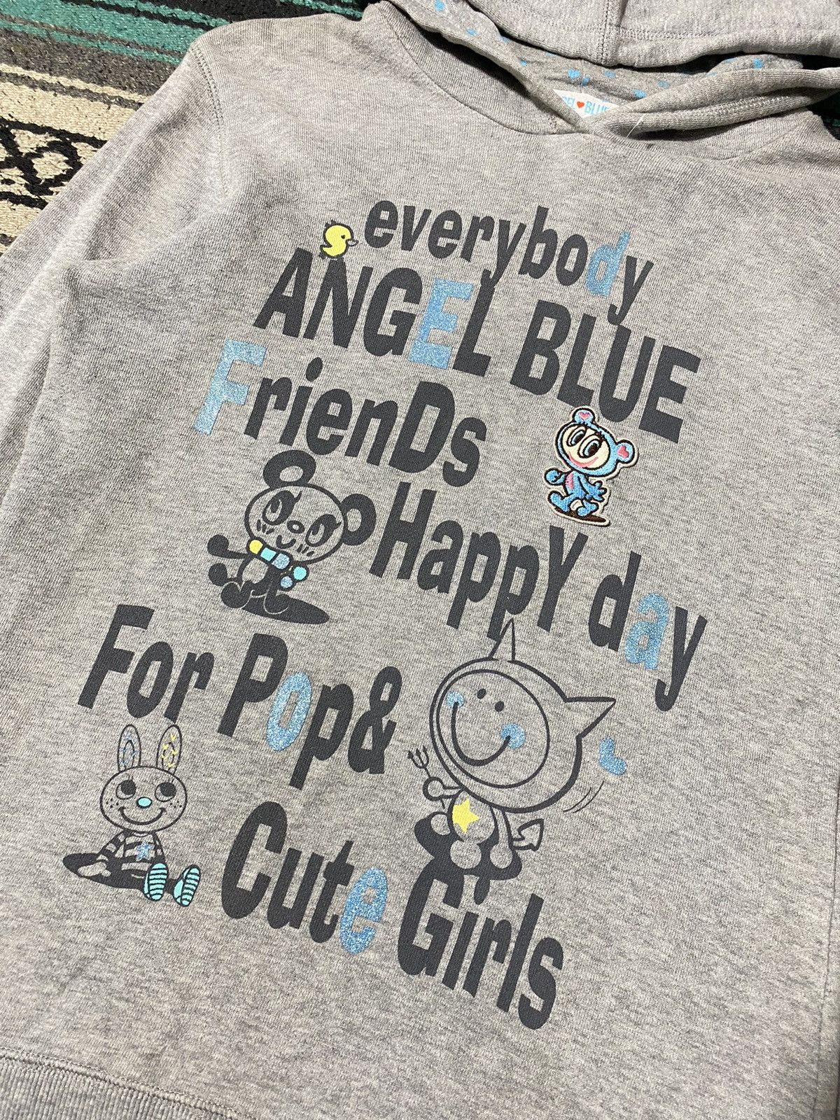 Angel Blue 2000s Angel Blue - All Mascots Pullover Hoodie Size US M / EU 48-50 / 2 - 2 Thumbnail