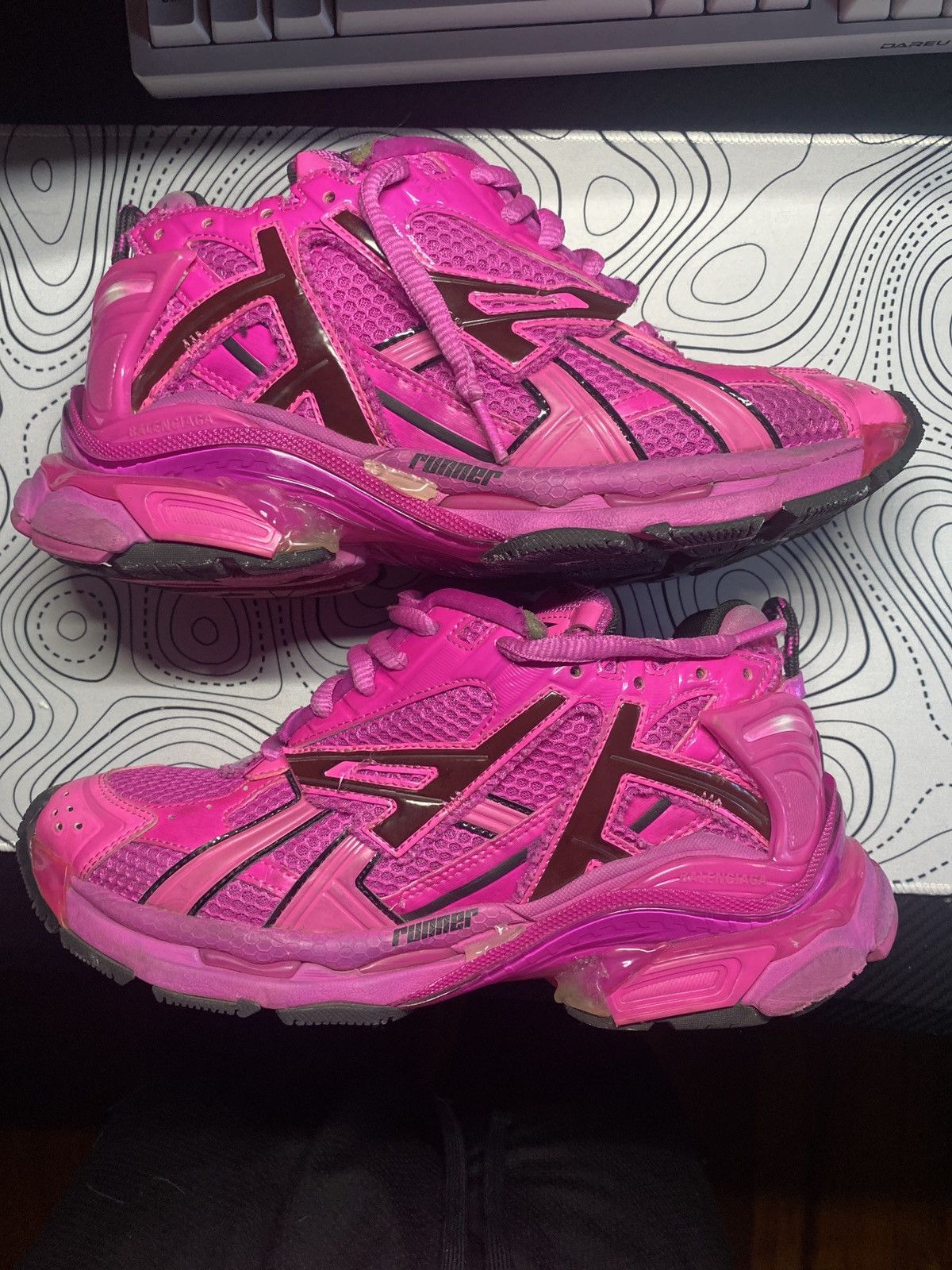 Balenciaga Balenciaga Runner “Dark Pink” Size US 7.5 / EU 40-41 - 6 Thumbnail