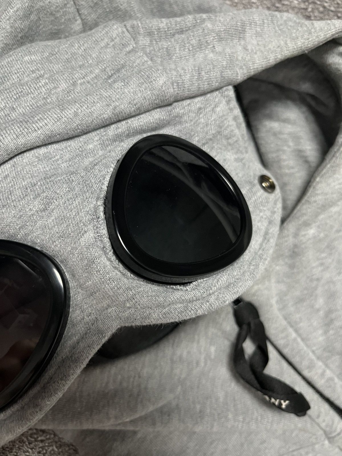 C.P. Company C.P. Company Goggle Full Zip Hoodie Streetwear Casuals Size US L / EU 52-54 / 3 - 7 Thumbnail