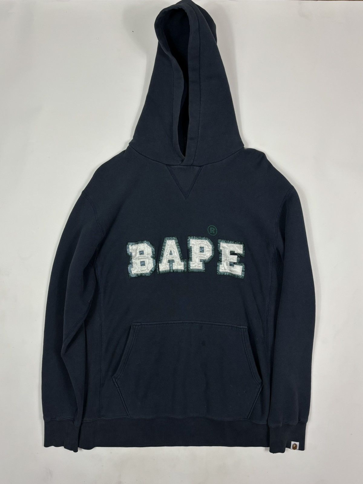 Bape 1990s Nigo Era BAPE Letterman Spellout Chenille Pullover Size US L / EU 52-54 / 3 - 1 Thumbnail