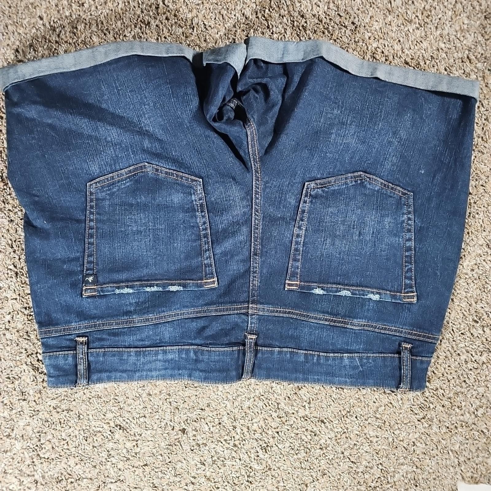 Other M Jeans By Maurices Mid-rise 18W Shorts Size 40" / US 18 - 7 Thumbnail