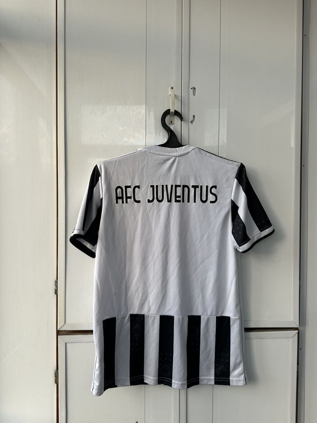 Adidas Adidas 2021/2022 Juventus Soccer Jersey Size US M / EU 48-50 / 2 - 7 Thumbnail