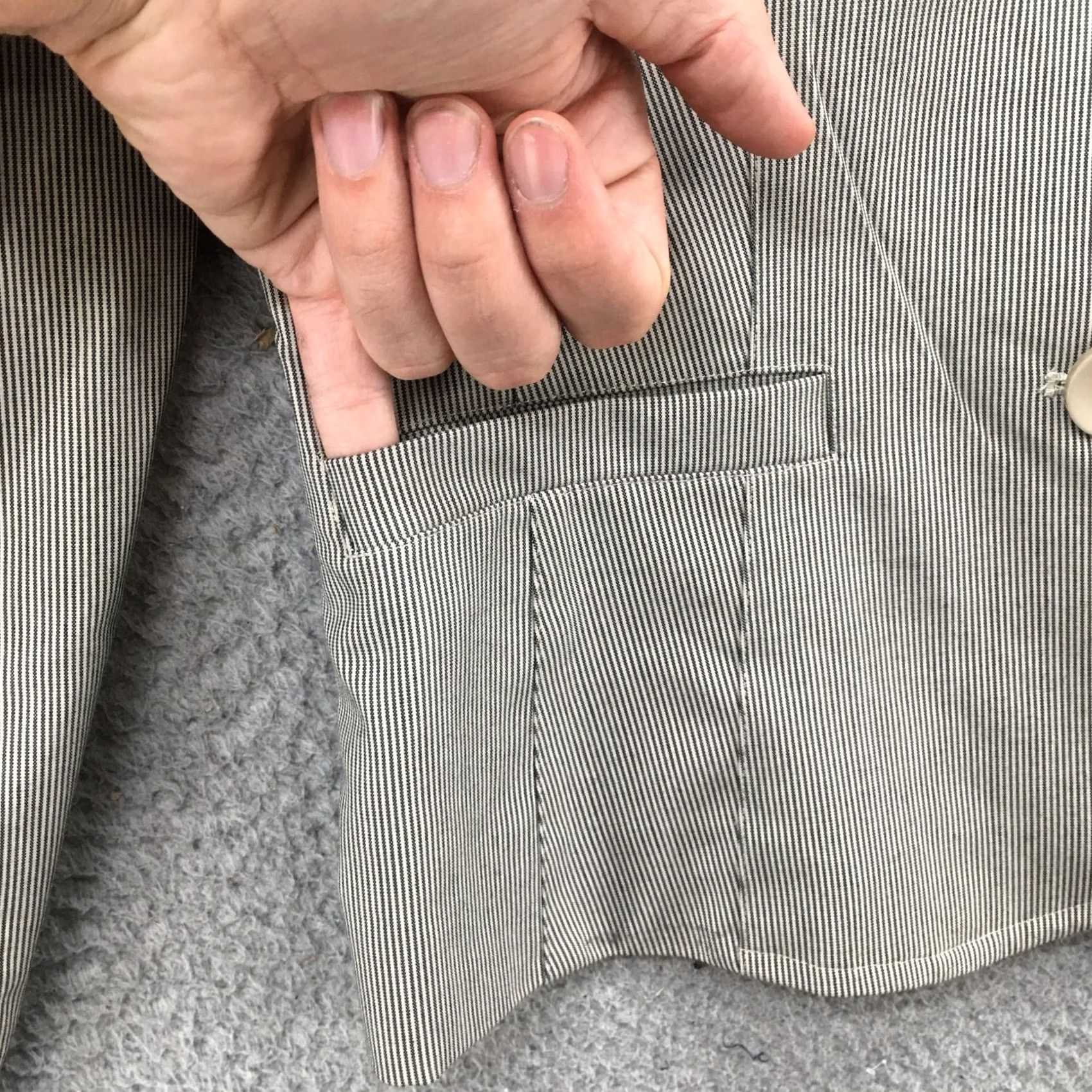 Kenneth Cole Kenneth Cole Blazer Jacket Womens 8 Gray Striped Cotton Blend Button Pockets Size M / US 6-8 / IT 42-44 - 6 Thumbnail