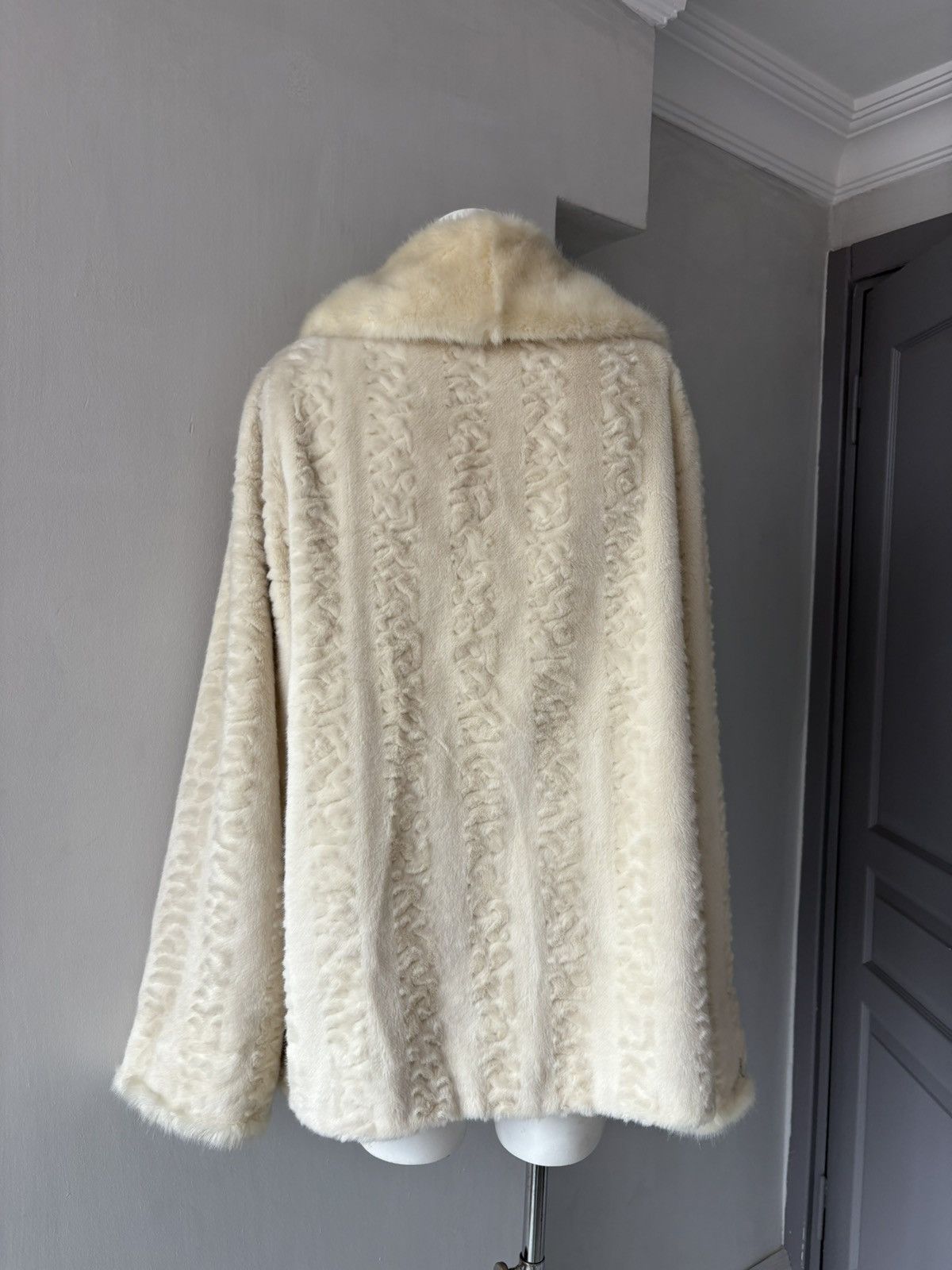 Vintage 90’s faux fur coat Size L / US 10 / IT 46 - 13 Thumbnail