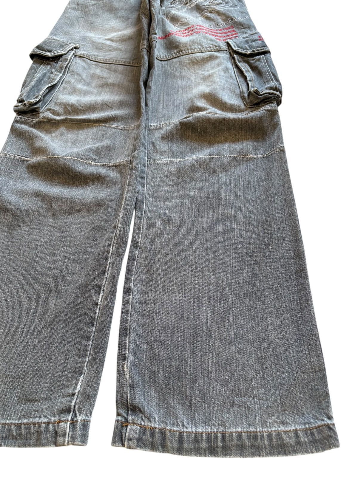Japanese Brand Vintage Japanese Brand Wording Style Baggy Cargo Jeans Size US 29 - 8 Thumbnail