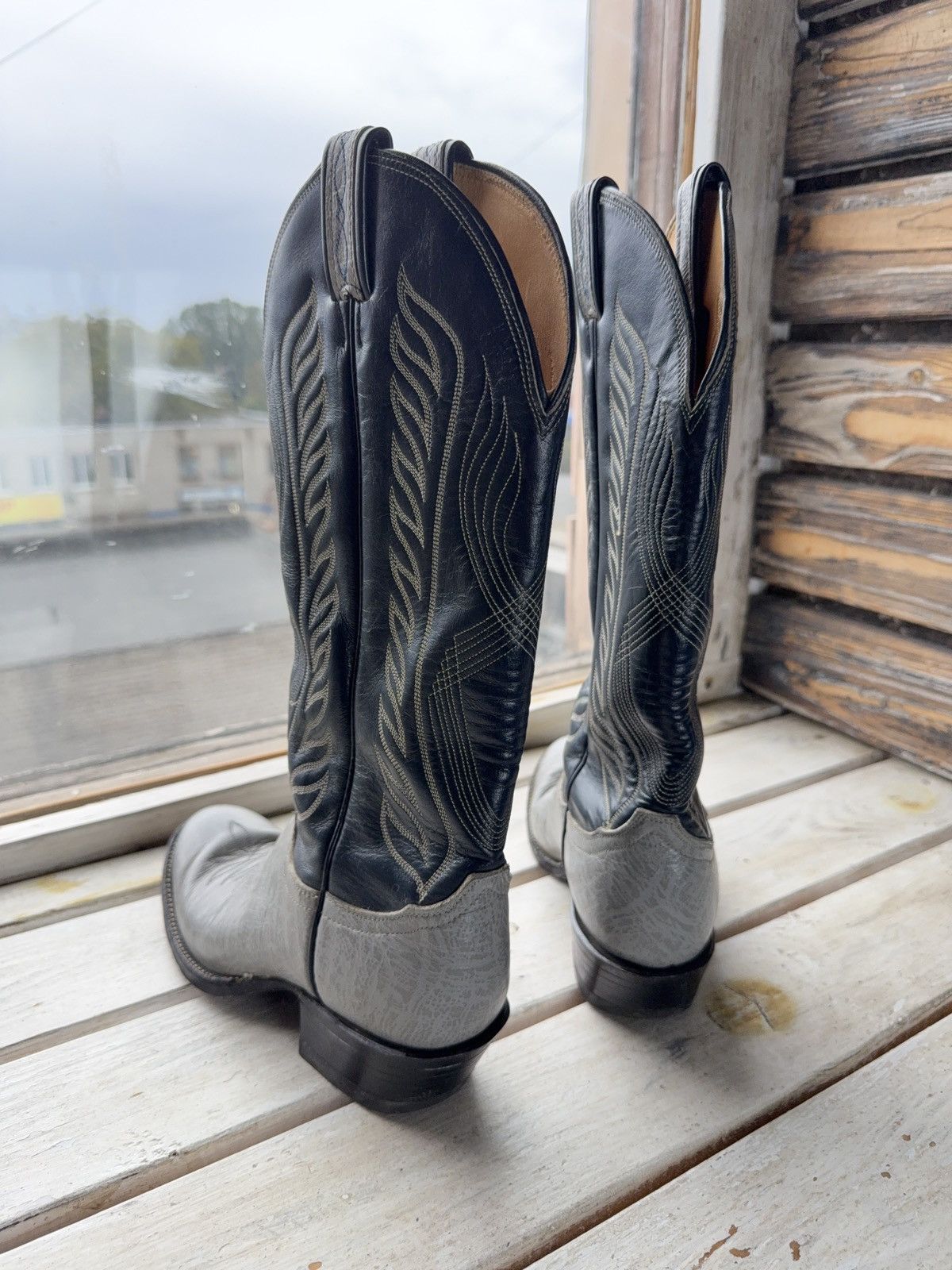 Tony Lama 00s Tony Lama M8119 Gray Navy Leather Cowboy Boots 7 R USA Size US 7 / EU 40 - 2 Thumbnail