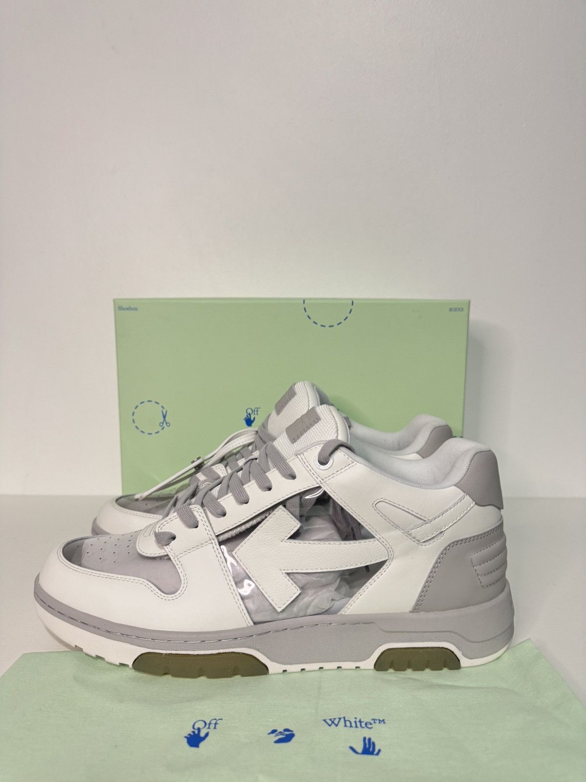 Off-White Off-White Out Of Office Sneakers White/Grey SZ 48 New w/ Box Size US 14 / EU 47 - 3 Thumbnail