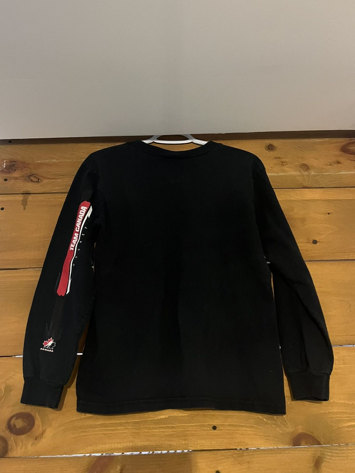 Nike Vintage Nike x Team Canada Long sleeve T Size US M / EU 48-50 / 2 - 3 Thumbnail
