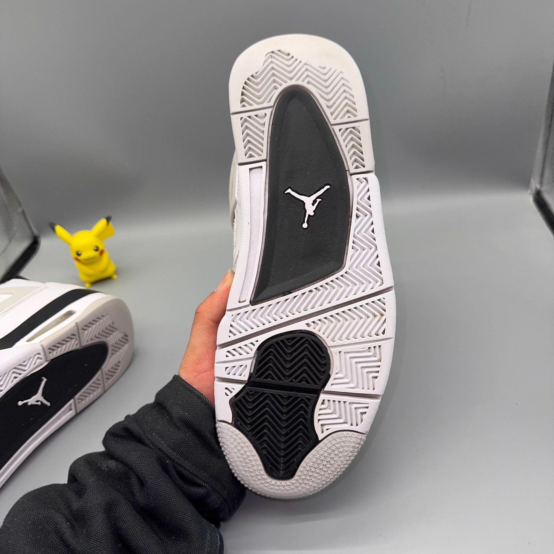 Nike Jordan AJ4 White Cement 42 Size US 9 / EU 42 - 8 Thumbnail