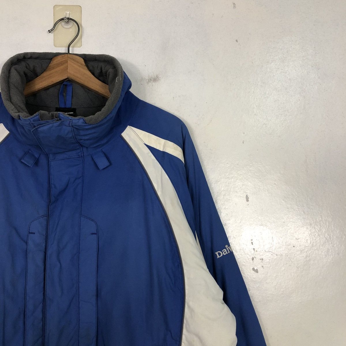Japanese Brand Fishing Jacket Zipper Daiwa Big Logo Size US L / EU 52-54 / 3 - 8 Thumbnail