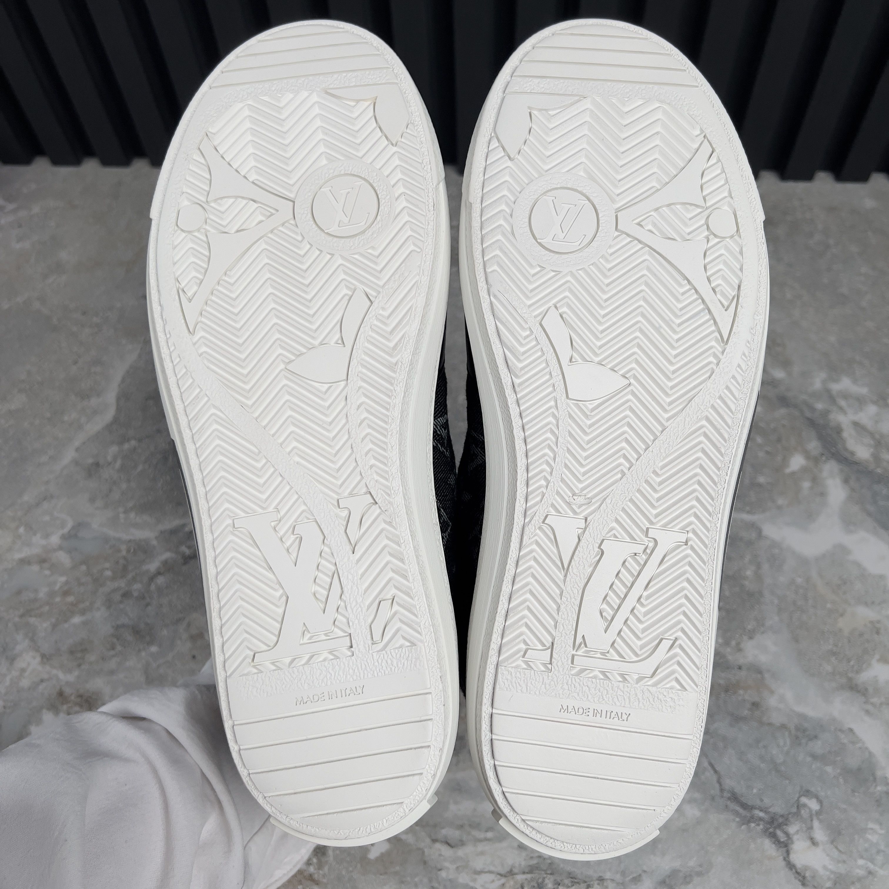 Louis Vuitton Louis Vuitton Charlie Trainers Sneaker Monogram Denim Size US 9 / EU 42 - 11 Thumbnail
