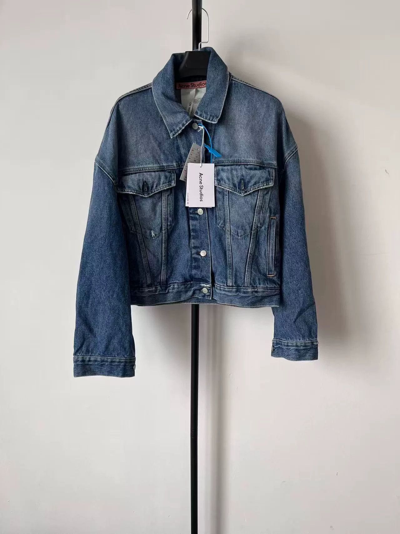 Acne Studios Acne Studios Blue Denim Jacket Women's Size US S / EU 44-46 / 1 - 1 Thumbnail