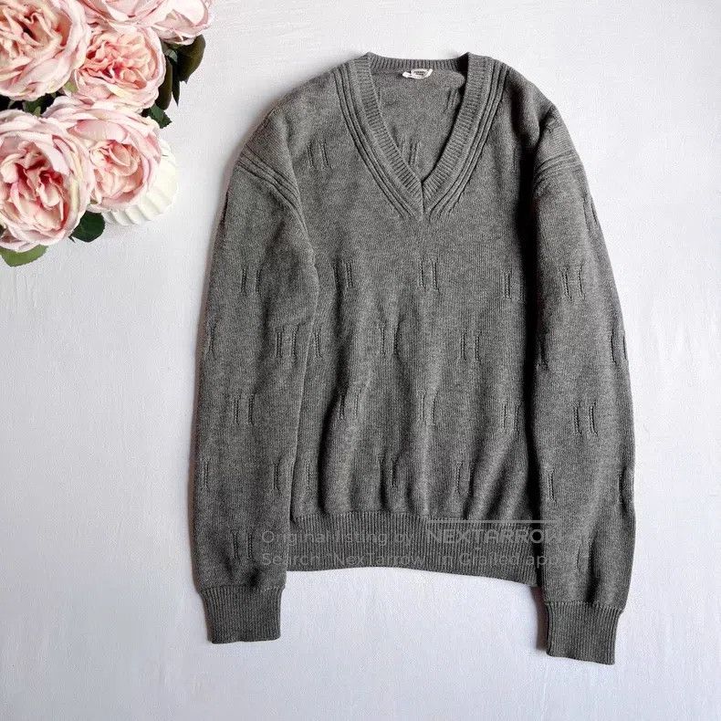 Hermes Gray sweater