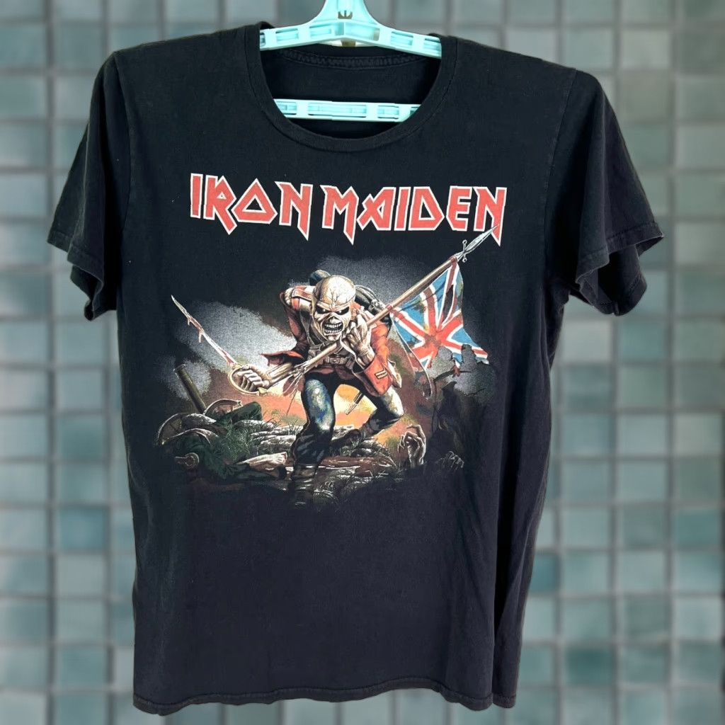 Vintage Iron Maiden The Trooper Shirt Mens Size M Black Graphic Tee Size US M / EU 48-50 / 2 - 1 Thumbnail