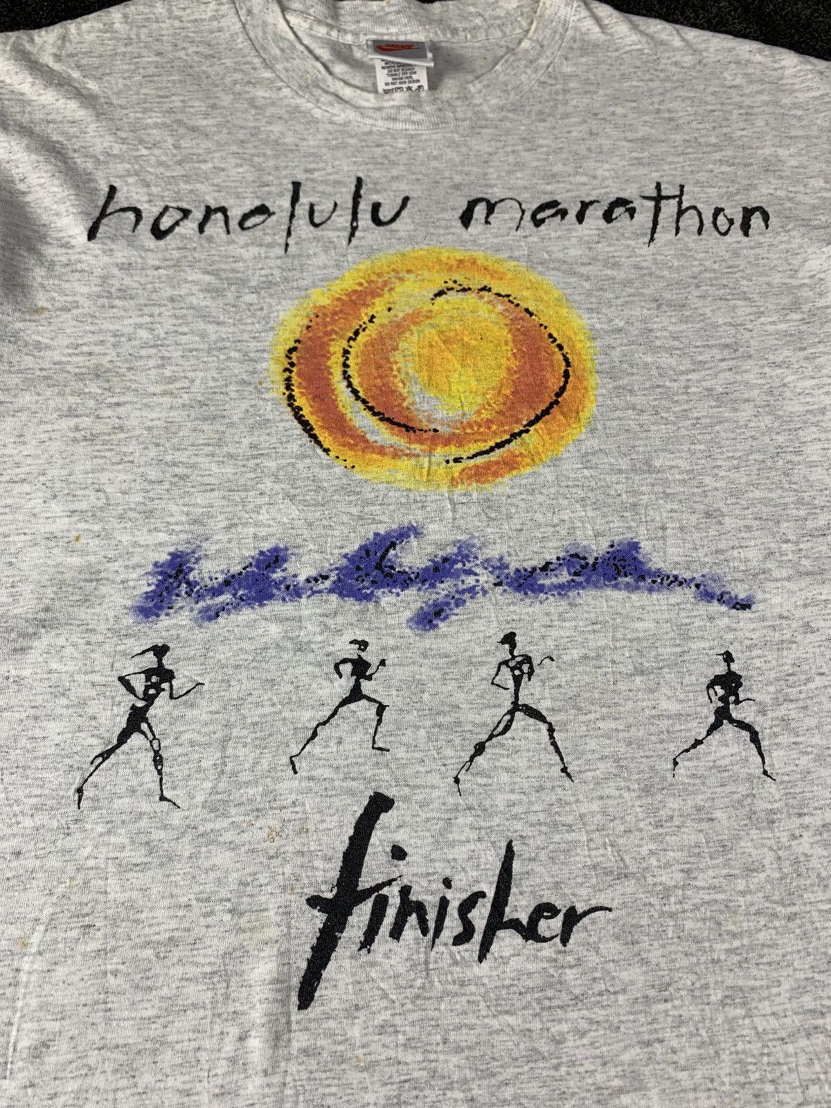 Vintage Vintage 1993 Nike Honolulu Marathon Finisher Tee Size US M / EU 48-50 / 2 - 2 Thumbnail